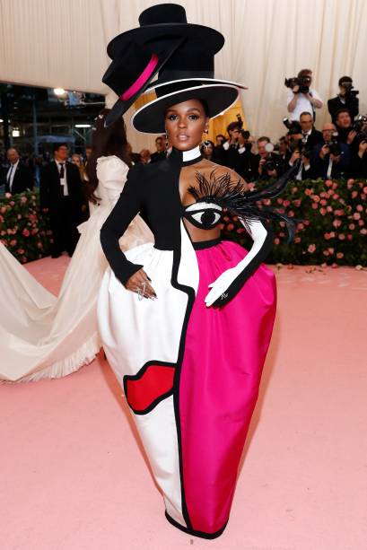 Janelle Monae se transformou num quadro tridimensional no vestido de Christian Siriano, que ajudou a criar