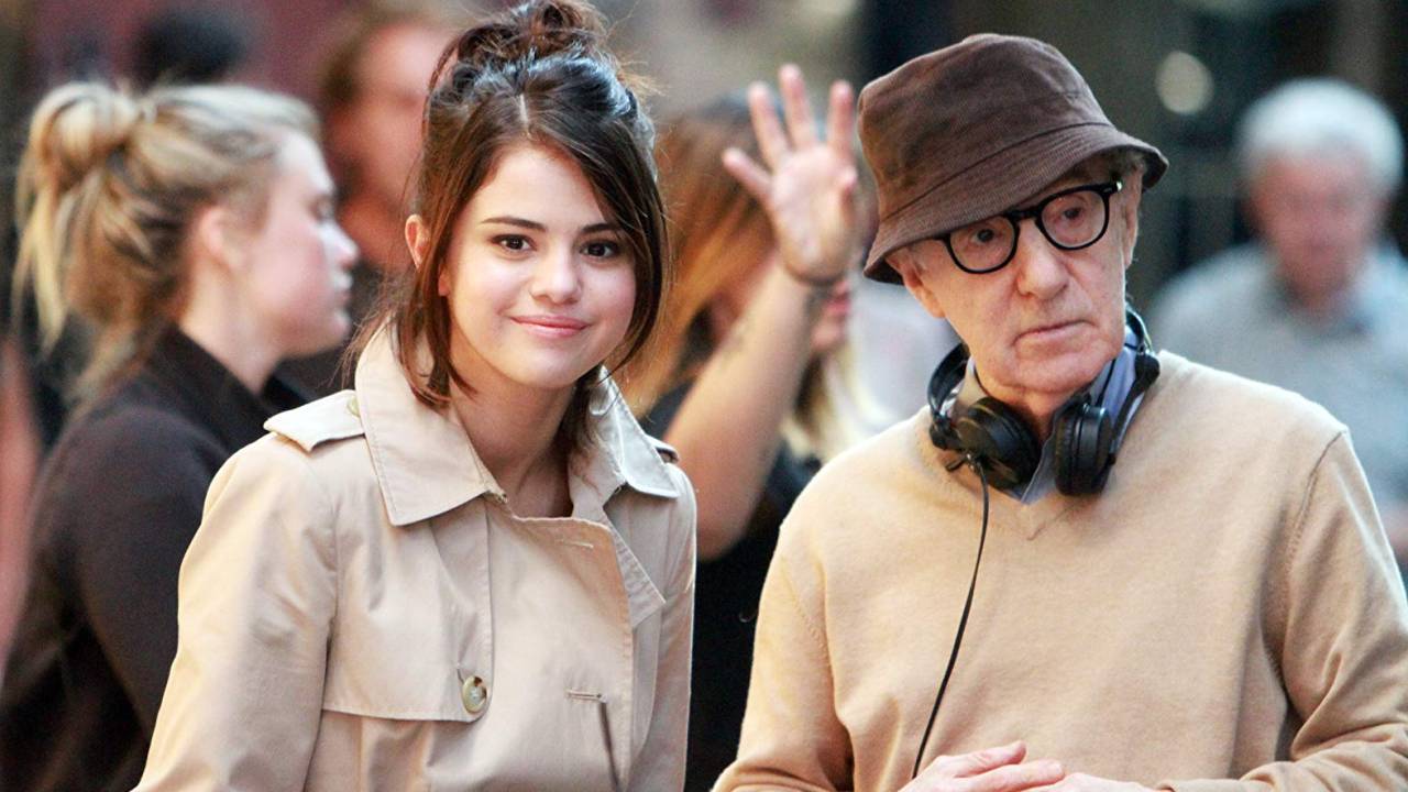 Selena Gomez e Woody Allen nos bastidores do novo filme do diretor, 'A Rainy Day in New York'