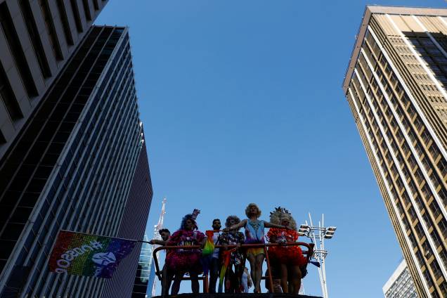 A 23ª edição da Parada do Orgulho LGBT na Avenida Paulista, <span>considerada a maior do mundo, reuniu 3 milhões de pessoas neste domingo (23). Ao todo, 19 trios elétricos desfilaram por cerca de sete horas de apresentações e teve a participação de uma ex-integrante do grupo Spice Girls, a cantora britânica Mel C </span>- 23/06/2019 A 23ª edição da Parada do Orgulho LGBT na Avenida Paulista, <span>considerada a maior do mundo, reuniu 3 milhões de pessoas neste domingo (23). Ao todo, 19 trios elétricos desfilaram por cerca de sete horas de apresentações e teve a participação de uma ex-integrante do grupo Spice Girls, a cantora britânica Mel C </span>- 23/06/2019