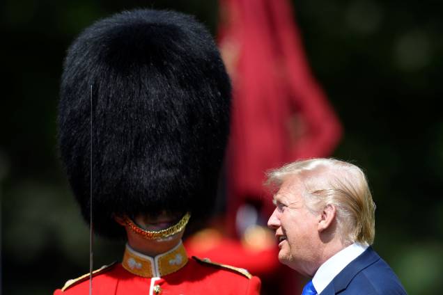 O presidente dos Estados Unidos, Donald Trump, é fotografado no palácio de Buckingham durante visita de Estado ao Reino Unido - 03/06/2019 O presidente dos Estados Unidos, Donald Trump, é fotografado no palácio de Buckingham durante visita de Estado ao Reino Unido - 03/06/2019