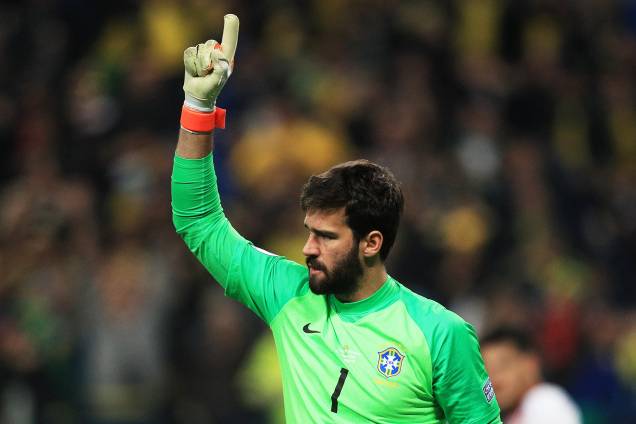 Alisson, goleiro da Seleção Brasileira, comemora após defender pênalti - 27/05/2019 Alisson, goleiro da Seleção Brasileira, comemora após defender pênalti - 27/05/2019