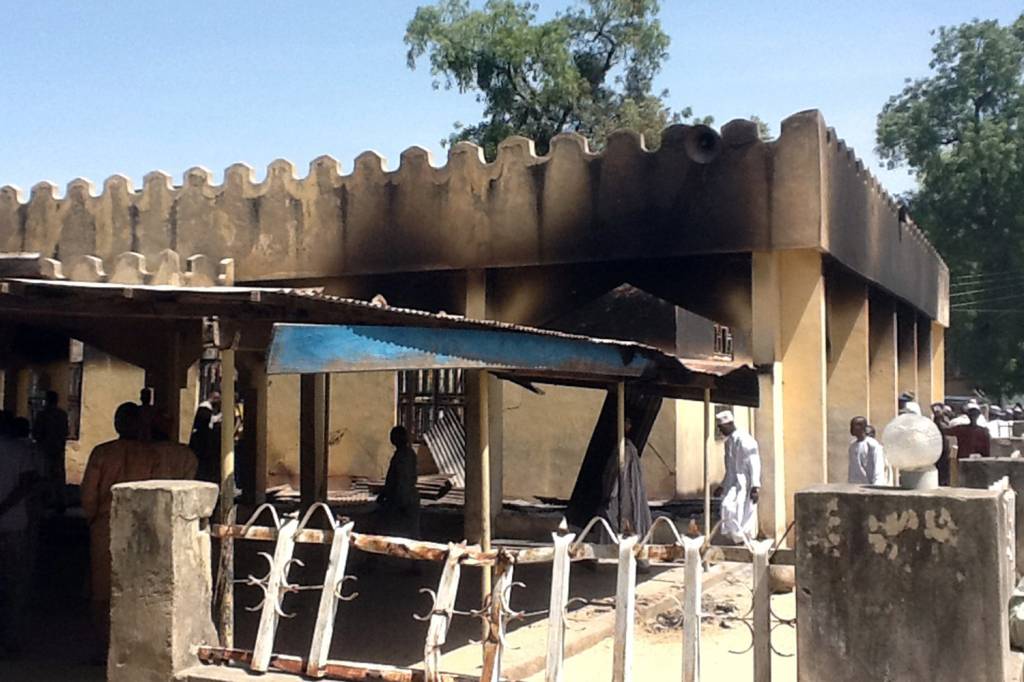 Atentado suicida deixa mais de 30 mortos na Nigéria