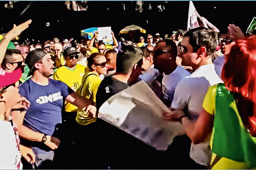 Ultradireita ganha espaço no apoio incondicional ao governo Bolsonaro