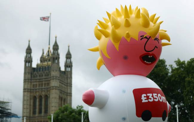 Balão gigante de Boris Johnson Balão gigante de Boris Johnson