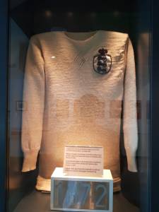 Camisa da Inglaterra de 1872 no Museu do Futebol de Manchester