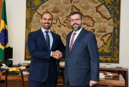 Eduardo Bolsonaro e Ernesto Araújo