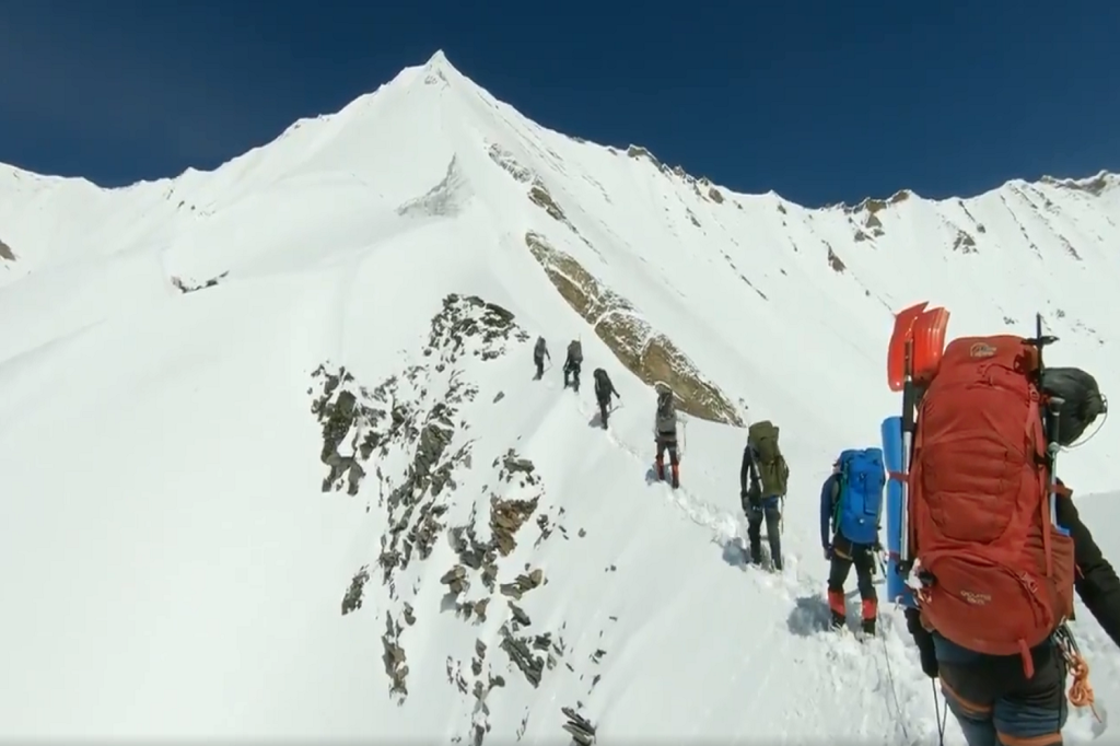 Vídeo mostra últimos momentos de alpinistas encontrados mortos no Himalaia