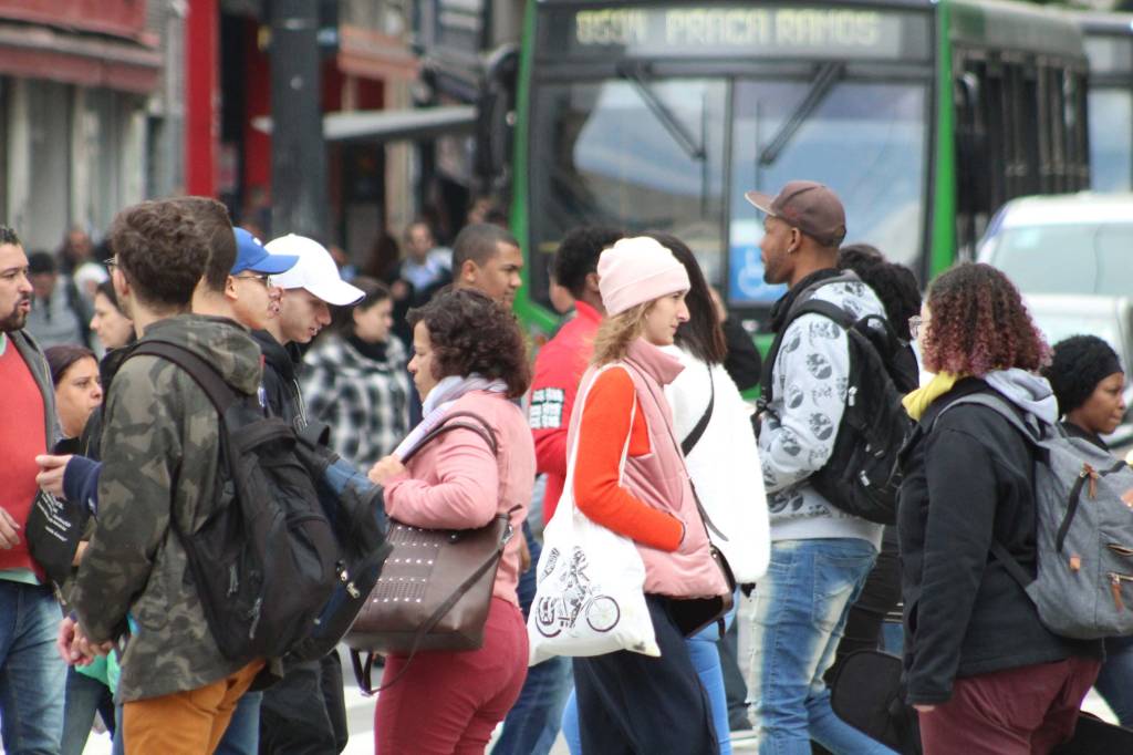 Frente fria avança neste domingo; confira a previsão de hoje (10/11)