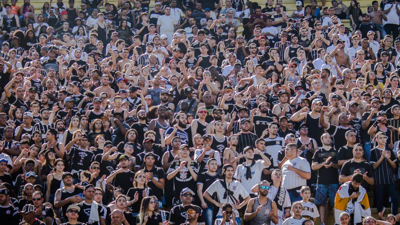 Torcida do Corinthians marcou presença na partida