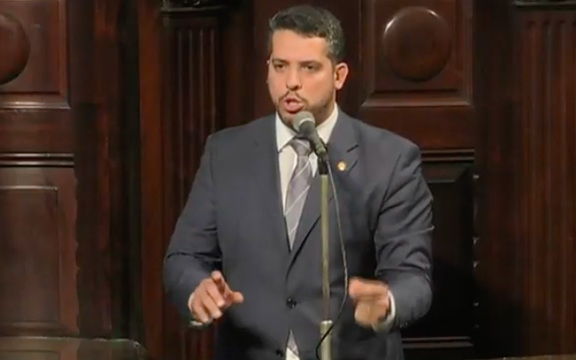 Rodrigo Amorim chama Silvio Almeida de ‘negão’ em debate VEJA E VOTE