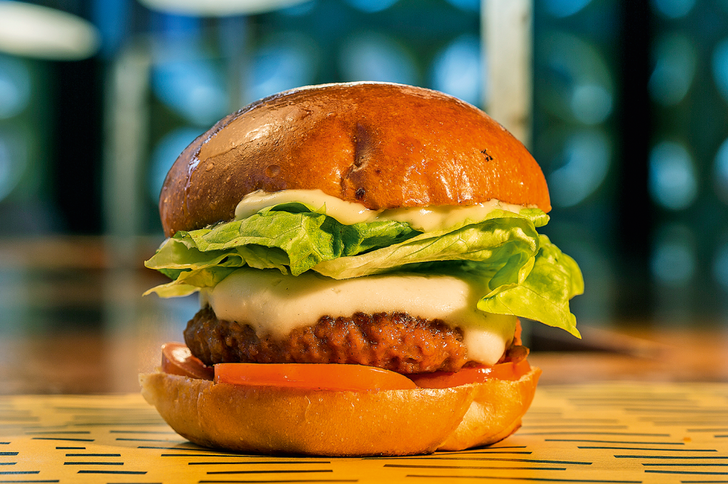 Esse é “free-boi”: a vez do hambúrguer de planta