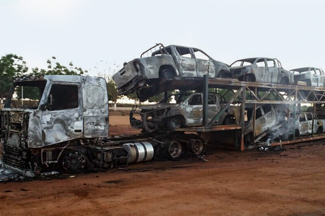 IBAMA-CARROS-QUEIMADOS-2019 IBAMA-CARROS-QUEIMADOS-2019