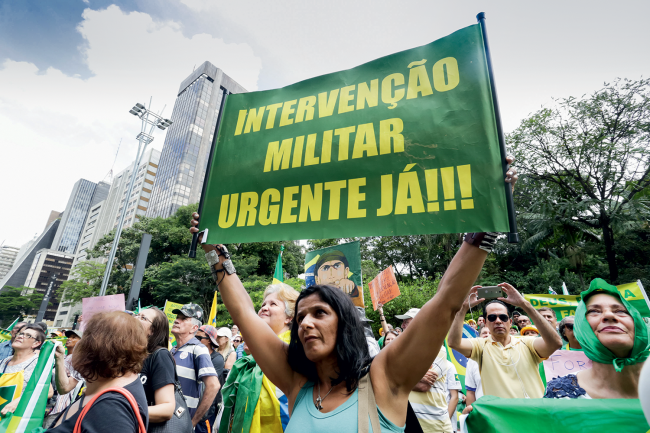 Intervenção militar