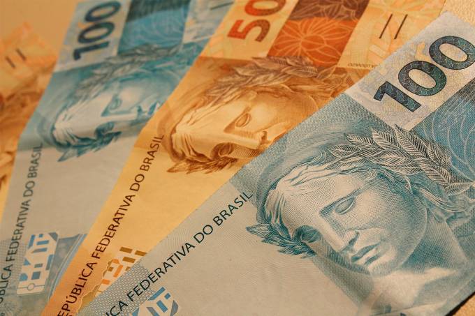 Com dinheiro extra, governadores montam o seu jogo eleitoral