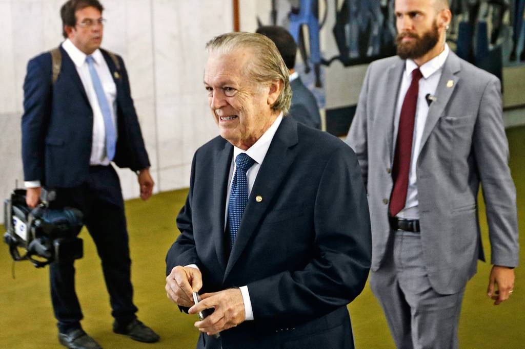 LUCIANO BIVAR LUCIANO BIVAR