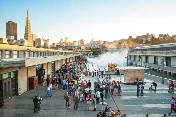 Vista externa do museu Exploratorium de São Francisco (EUA)