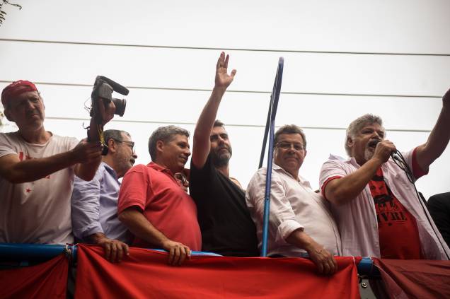 O ex-presidente Lula falou ao público em ato no em frente ao Sindicato dos Metalúrgicos, em São Bernardo do Campo-SP O ex-presidente Lula falou ao público em ato no em frente ao Sindicato dos Metalúrgicos, em São Bernardo do Campo-SP