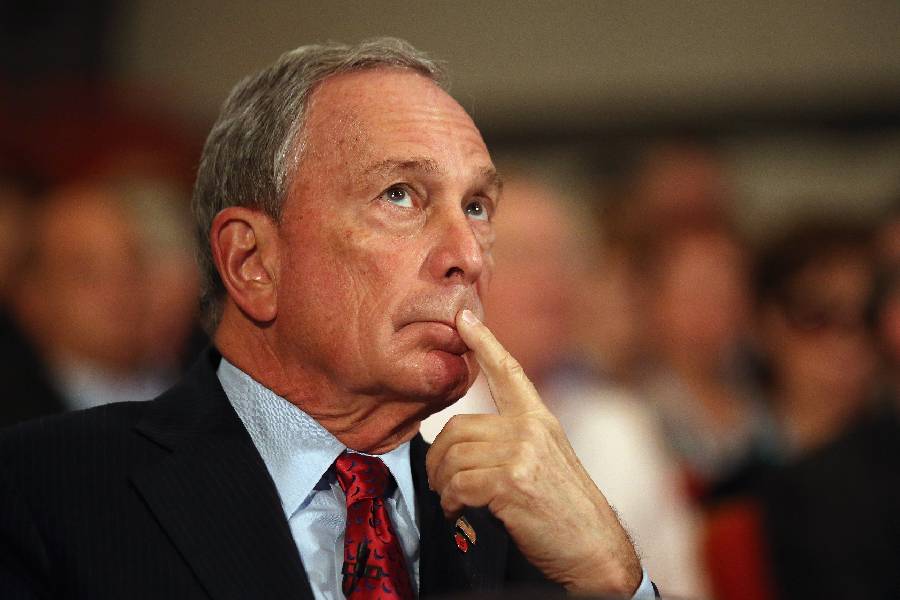 Trump acusa Bloomberg de racismo após melhora do democrata nas pesquisas