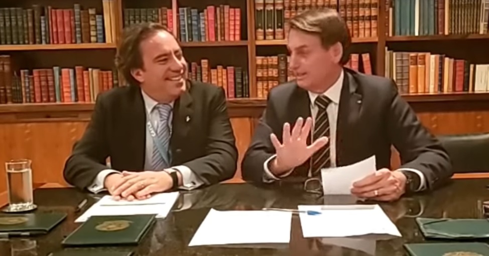 Bolsonaro diz que denúncias de assédio na Caixa não são ‘contundentes’