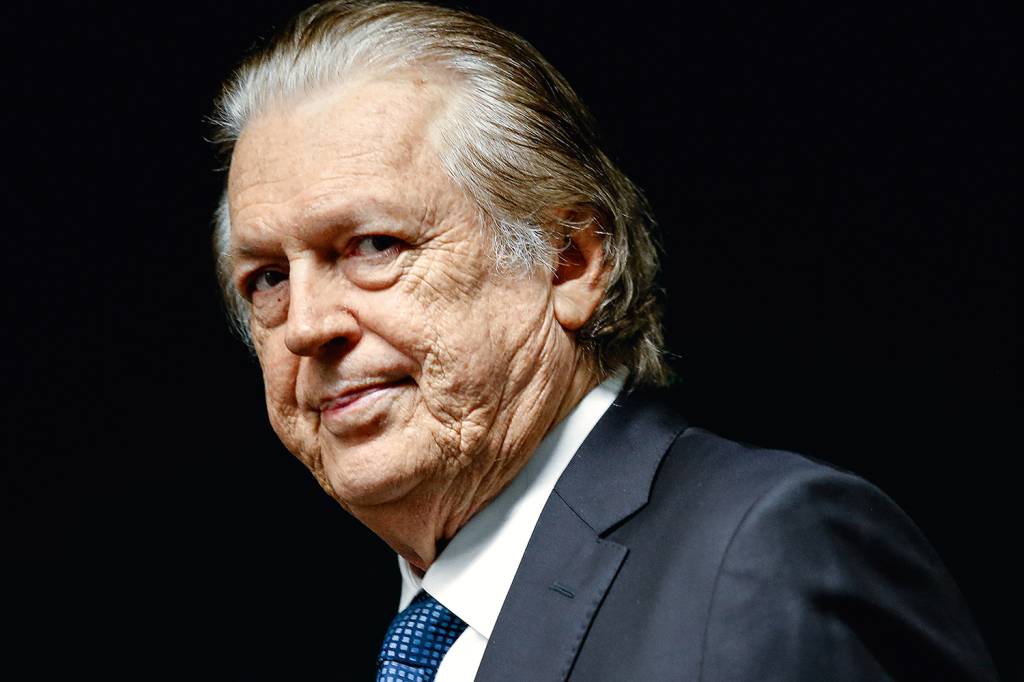 Bivar cai atirando e acusa Rueda de desvios e tráfico de influência