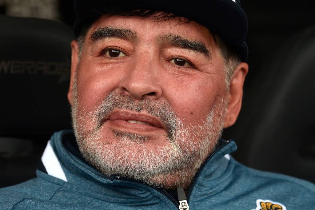 Bens da família de Maradona são penhorados por suspeita de fraude
