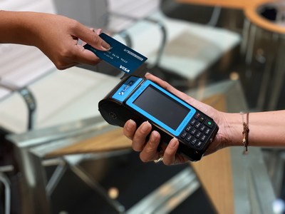 O domínio do pagamento por aproximação entre brasileiros de alta renda