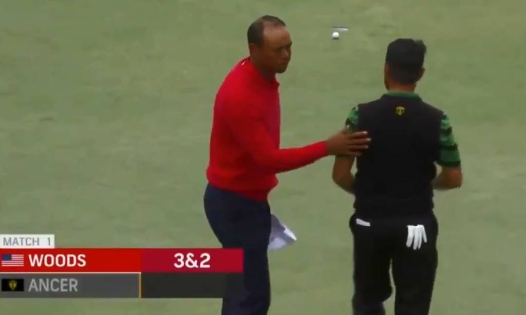 Montagem sobre Tiger Woods