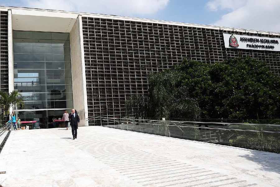 Fachada da Alesp