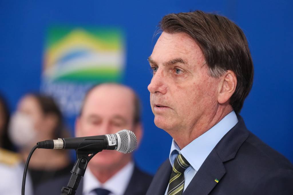 Oposição e Bolsonaro colocam troca de presidente na ordem do dia