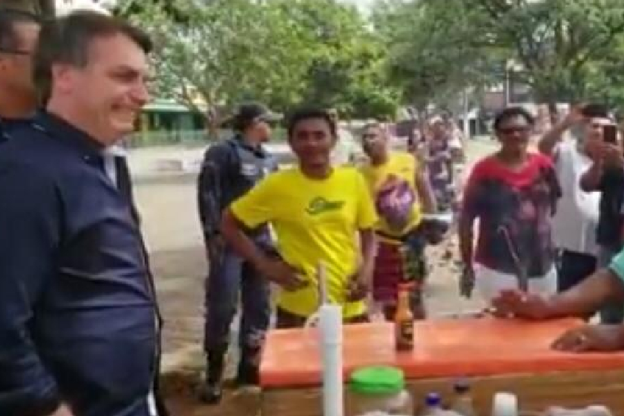 Facebook e Instagram removem vídeo de Bolsonaro por violação de regras