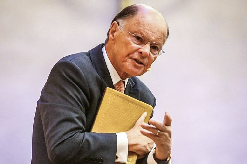 A resposta da Universal após Angola confiscar templos