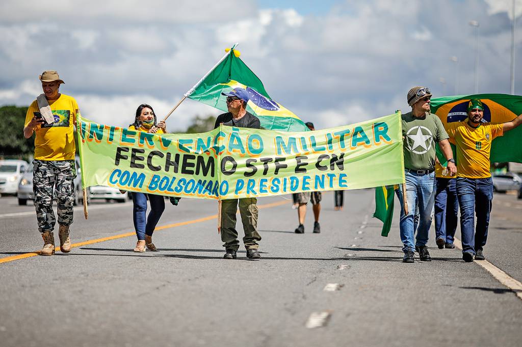 BRAZIL-HEALTH-VIRUS-BOLSONARO-RALLY BRAZIL-HEALTH-VIRUS-BOLSONARO-RALLY