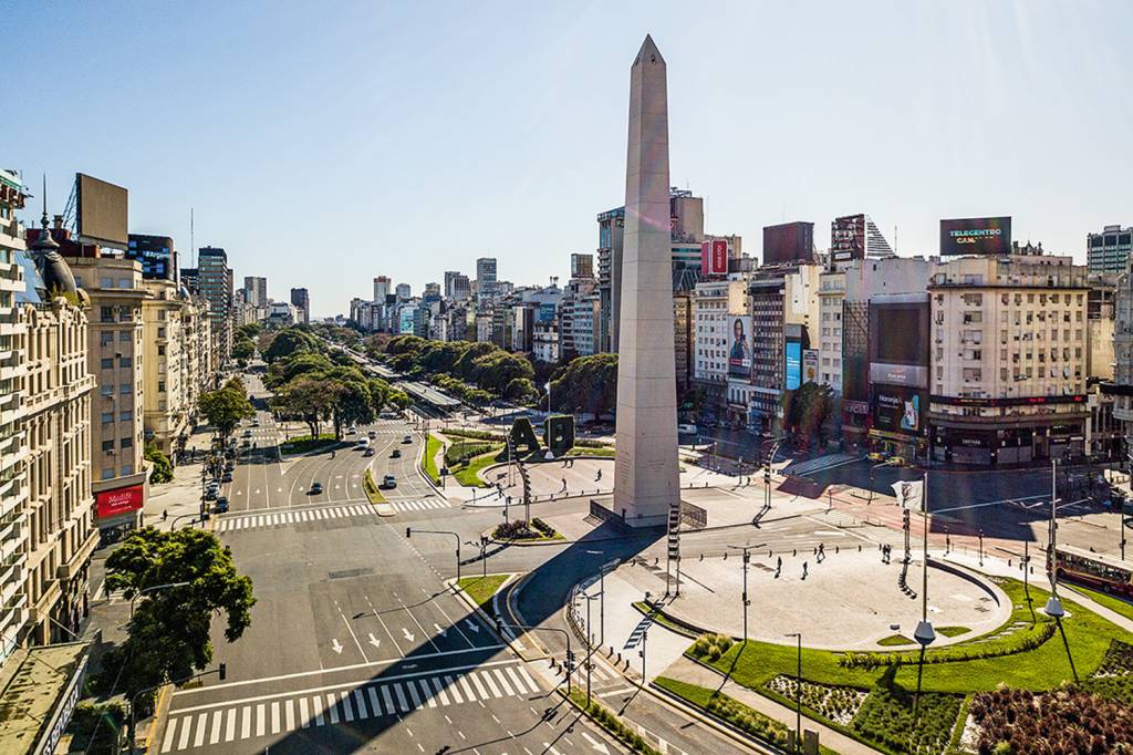 Aerial Views of Buenos Aires During Lockdown Obelisco de Buenos Aires, capital da Argentina