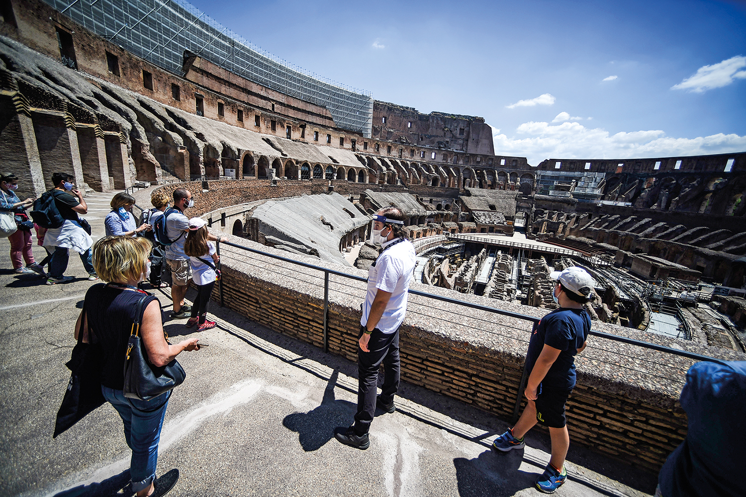 ITALY-HEALTH-VIRUS-COLOSSEUM-CULTURE-HERITAGE-TOURISM