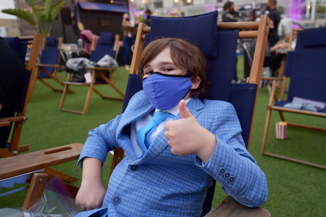 O astro mirim Cooper J. Friedman na exibição da primeira premiere em Los Angeles após pandemia O astro mirim Cooper J. Friedman na exibição da primeira premiere em Los Angeles após pandemia