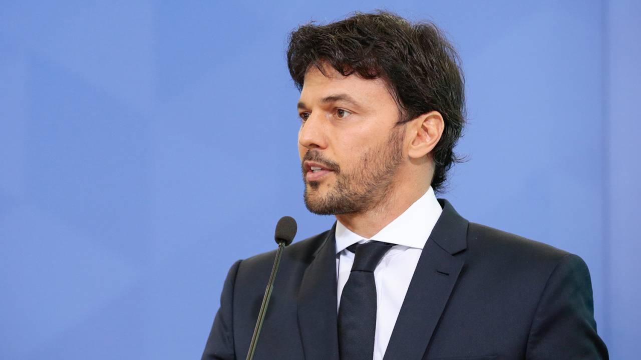 Fábio Faria, o Ministro das Comunicações, em pronunciamento, em Brasília