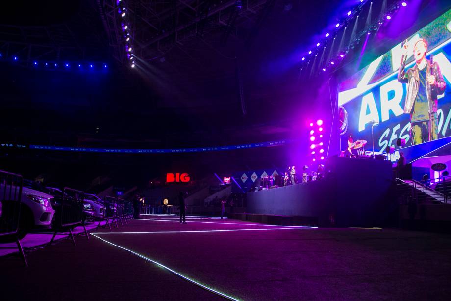 Show da banda Jota Quest em estilo "drive-in" realizado no Estádio Allianz Parque, em São Paulo