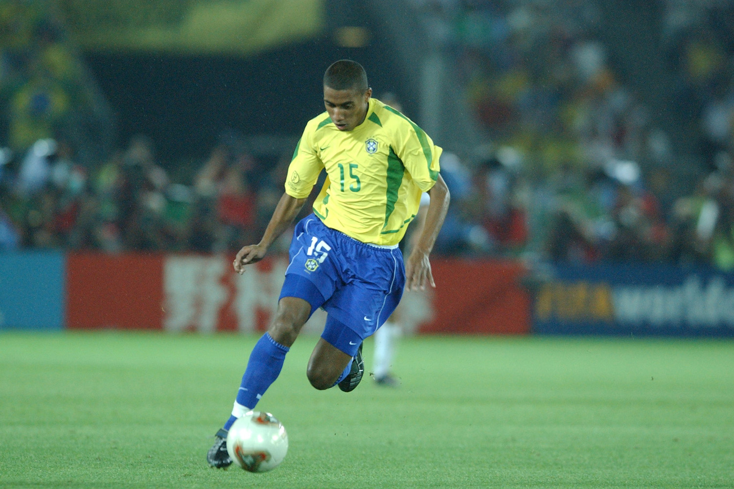 Ex-jogador pentacampeão mundial é internado em hospital em Curitiba