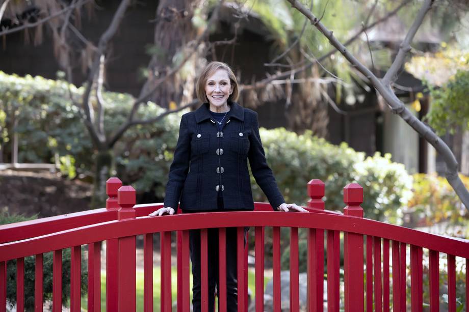 A série "Cosmos: Mundos Possíveis" A série "Cosmos: Mundos Possíveis"