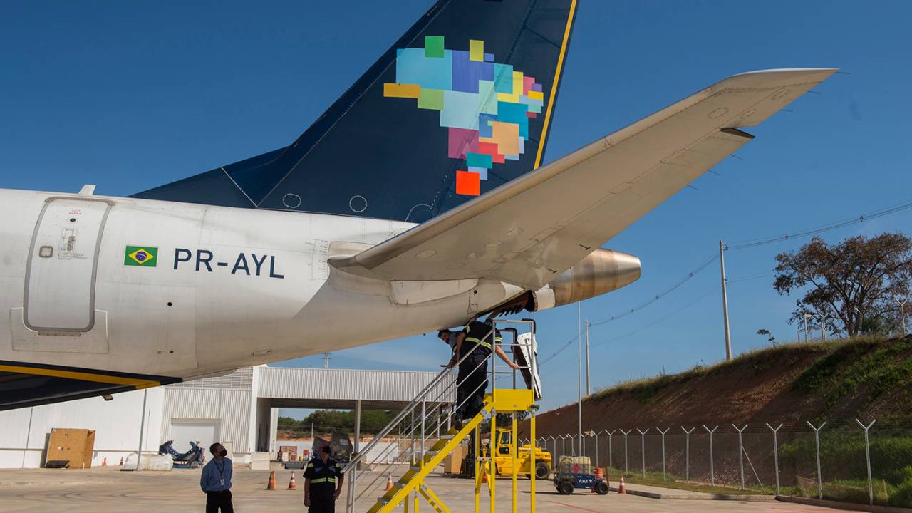 Hangar de manutenção da companhia Azul Linhas Aéreas, localizado no Aeroporto de Viracopos, em Campinas
