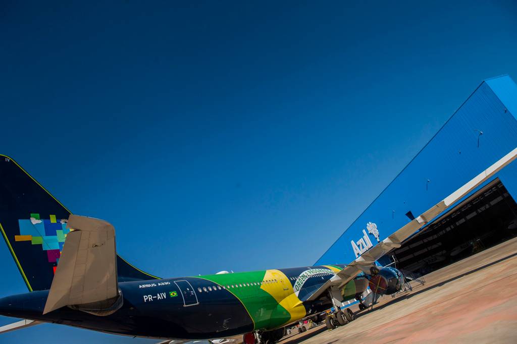 Hangar da Azul Linhas Aéreas-aviacao-aviao-voos-turismo-viagem