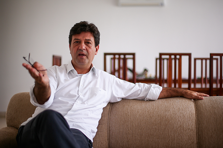 Mandetta: “Os governantes estão desistindo de salvar vidas”