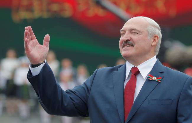 FILE PHOTO: Belarusian President Lukashenko takes part in celebrations of Independence Day in Minsk FILE PHOTO: Belarusian President Lukashenko takes part in celebrations of Independence Day in Minsk