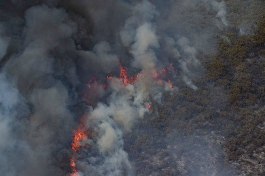 Fogo consome a reserva Sesc Pantanal, em Poconé, no Mato Grosso Fogo consome a reserva Sesc Pantanal, em Poconé, no Mato Grosso
