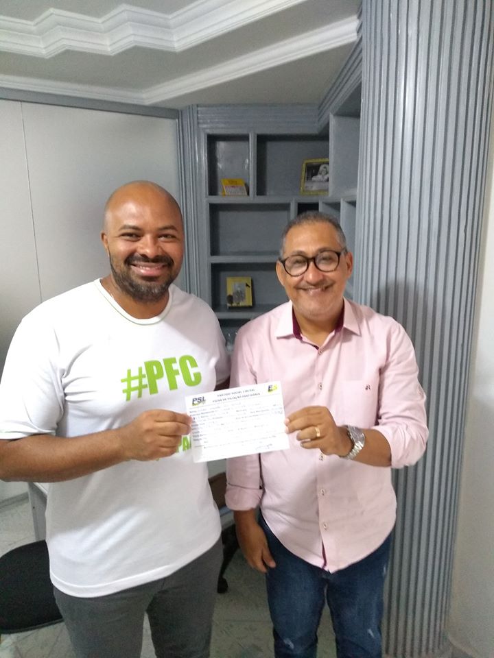 Promotoria investiga ida de candidato do PSL à casa de menina estuprada