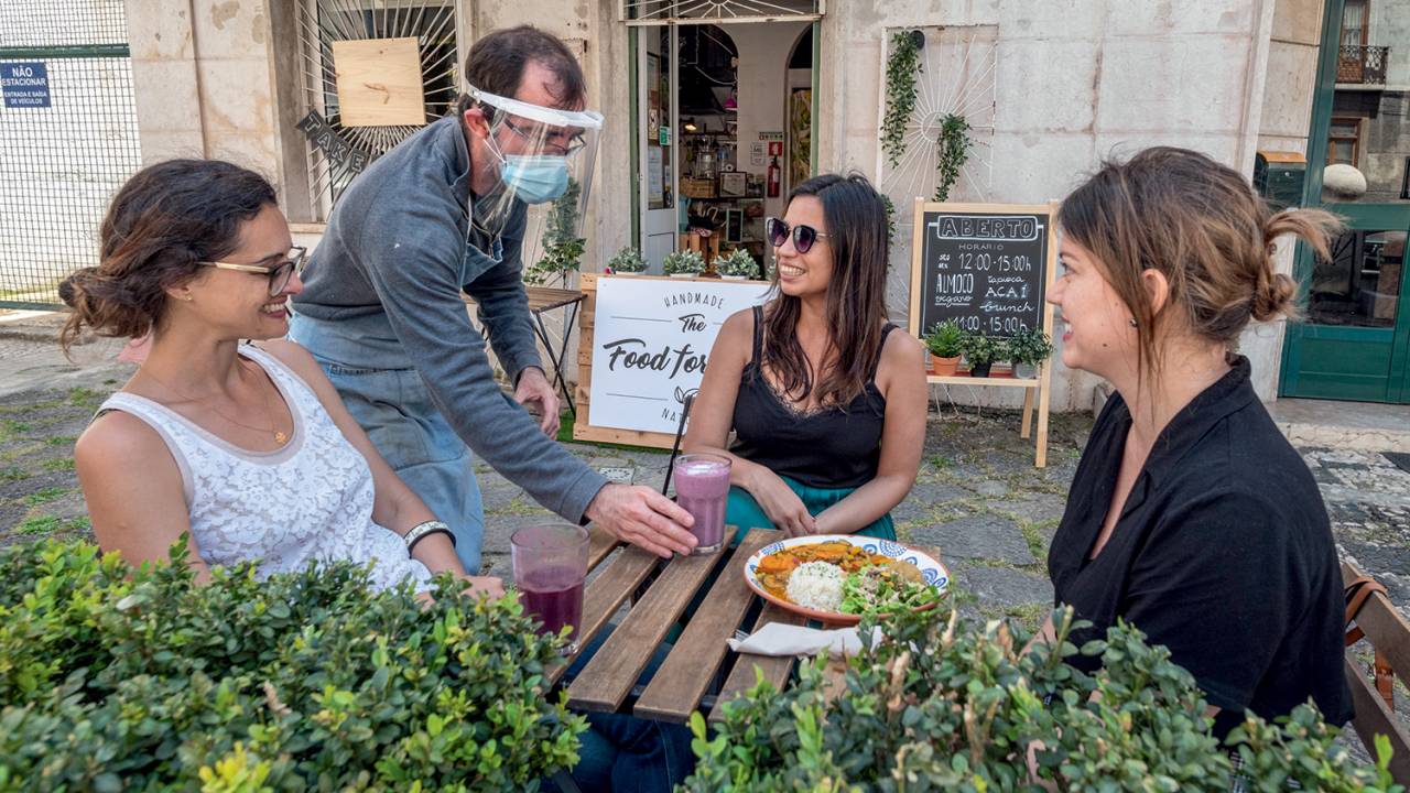 FUGA - Restaurante em Lisboa: com desejo de morar fora, brasileiros entraram com mais pedidos de visto em Portugal -
