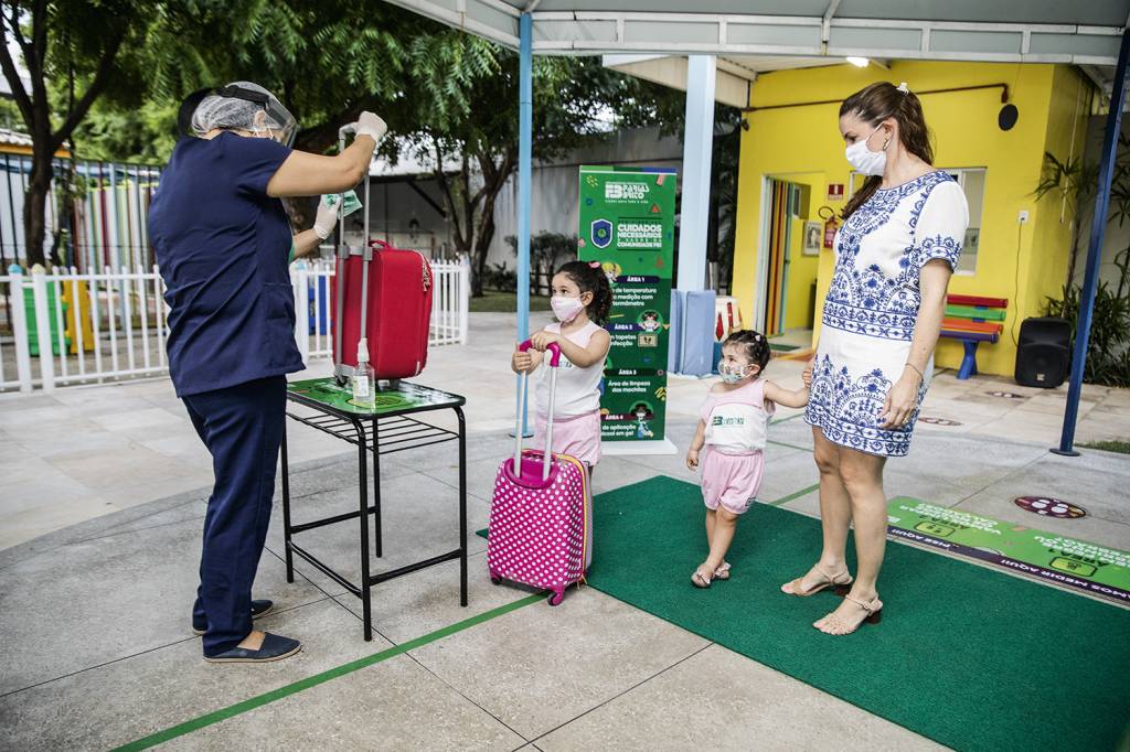 MICHELE-LIRES-BEATRIZ-ESTHER-FORTALEZA-VOLTA-AS-AULAS38.jpg MICHELE-LIRES-BEATRIZ-ESTHER-FORTALEZA-VOLTA-AS-AULAS38.jpg
