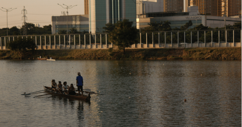 Por vaga olímpica, atletas de remo cobram reabertura da raia da USP