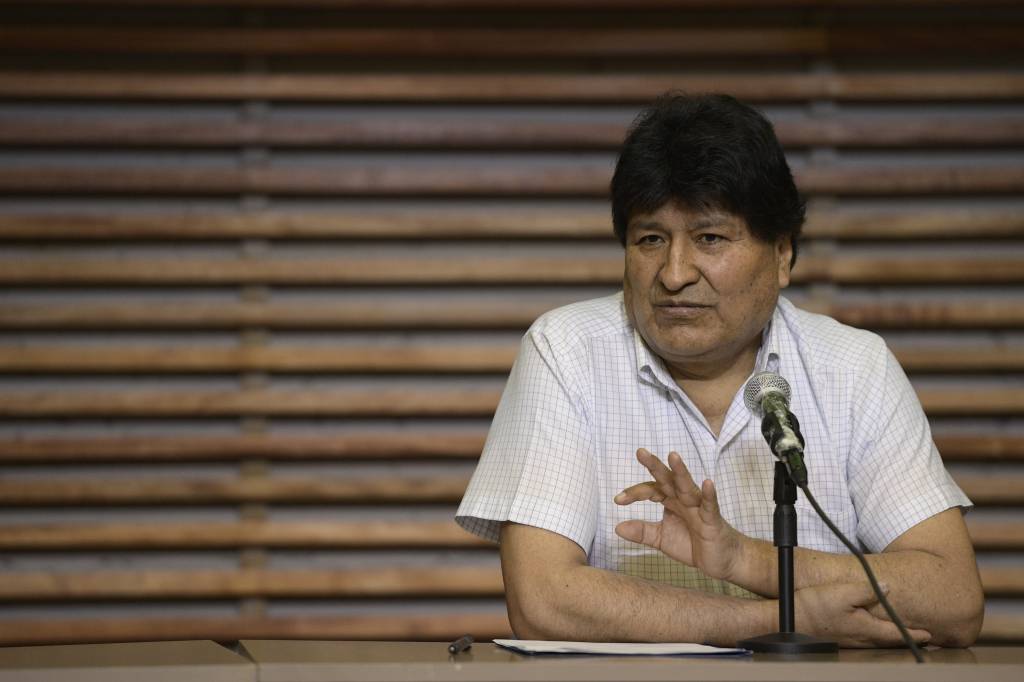 Justiça boliviana anula ordem de prisão contra ex-presidente Evo Morales