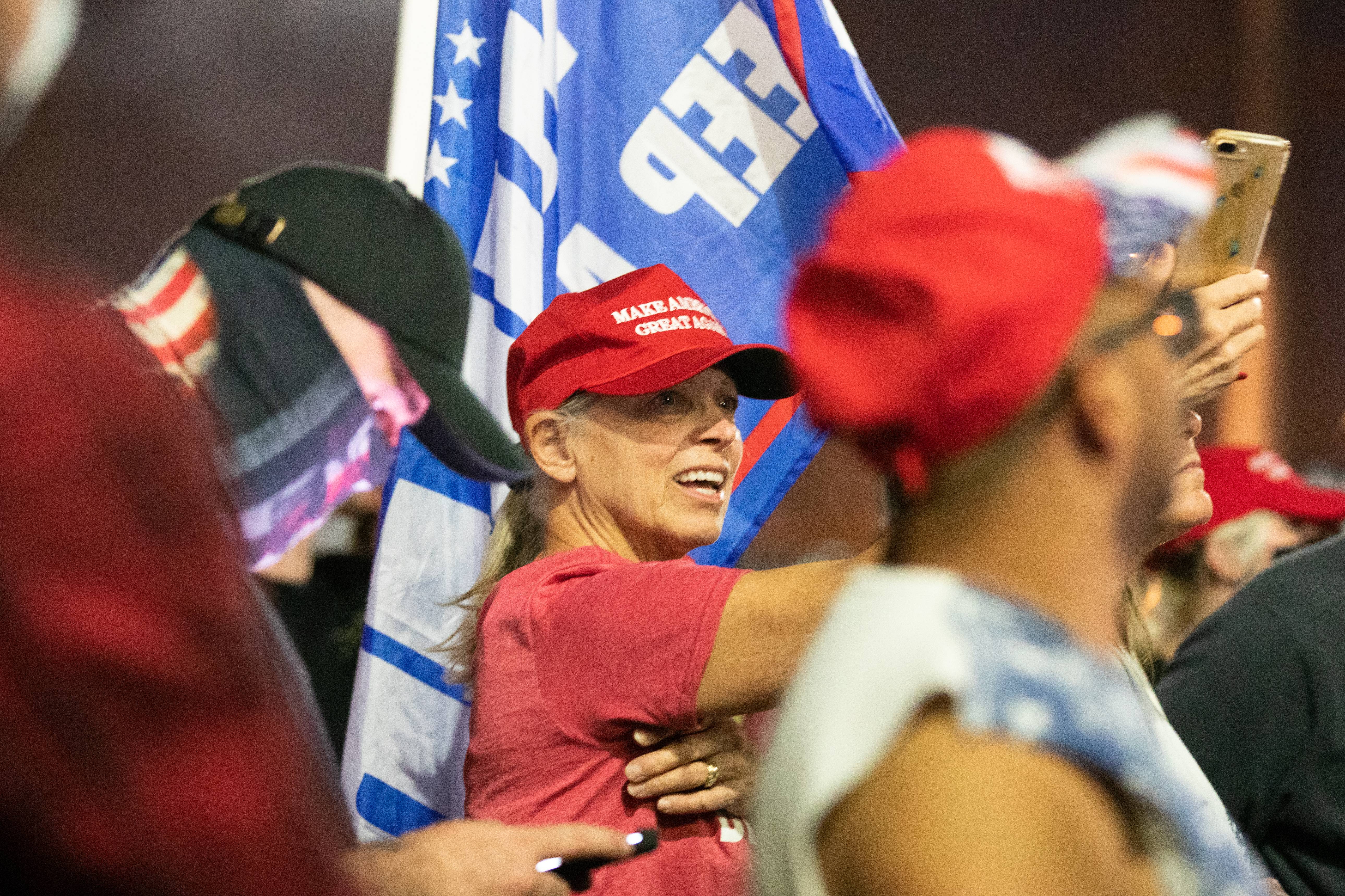 Como a Fox News passou de queridinha a vilã entre apoiadores de Trump